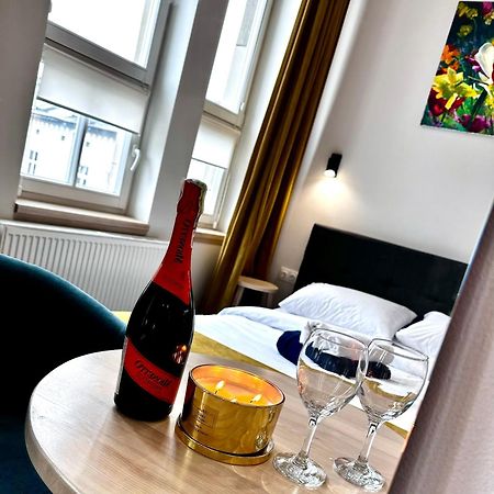 Hotel Gallery 21 Λβιβ Εξωτερικό φωτογραφία